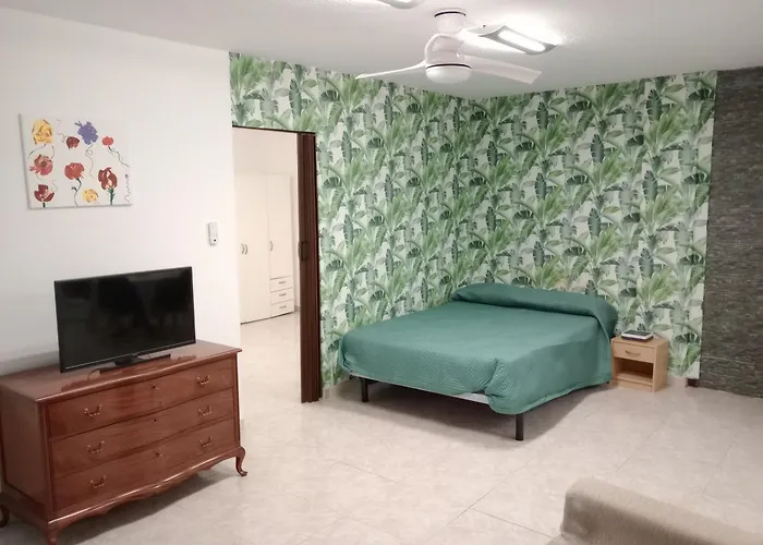 La De A 5km De Puerto De La Cruz サンタ・ウルスラ